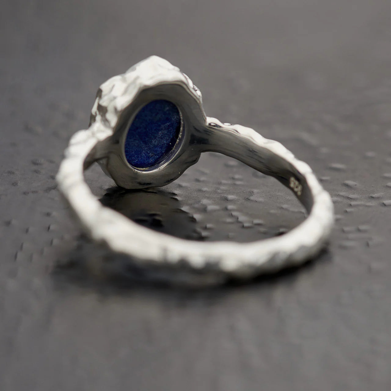 Lapis Lazuli Oval Ring | Sterling Silver Hammered Finish