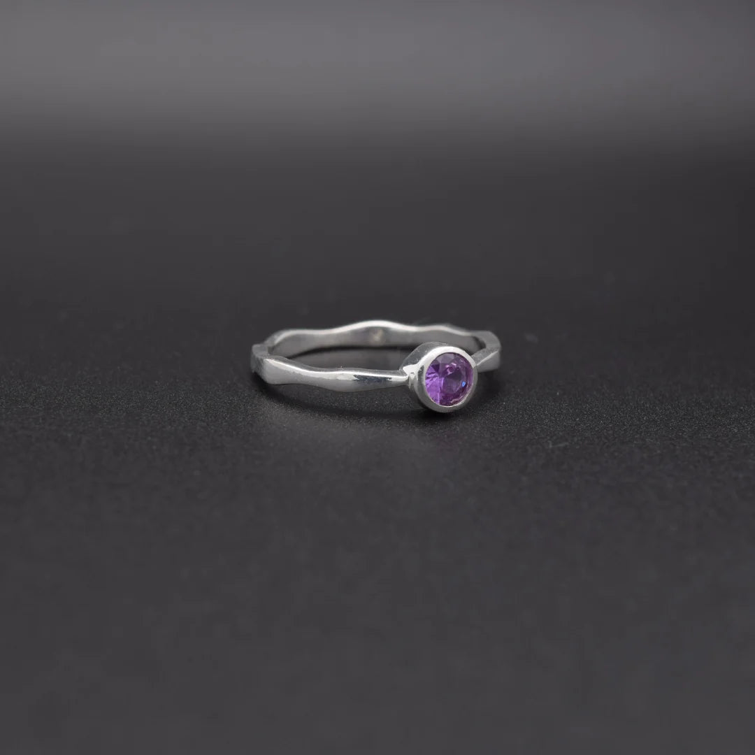 Alexandrite Wavy Ring | Silvaria Fine Silver Gemstone Ring