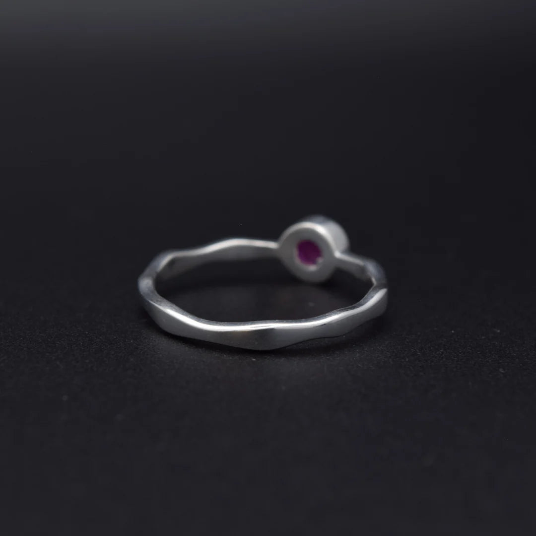 Natural Ruby Wavy Ring | Silvaria Fine Silver Gemstone Ring