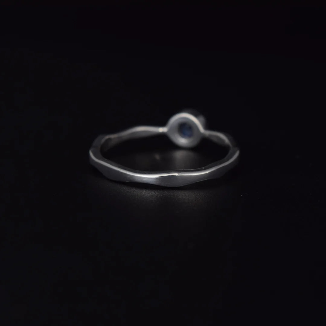 Labradorite Wavy Ring | Silvaria Fine Silver Gemstone Ring