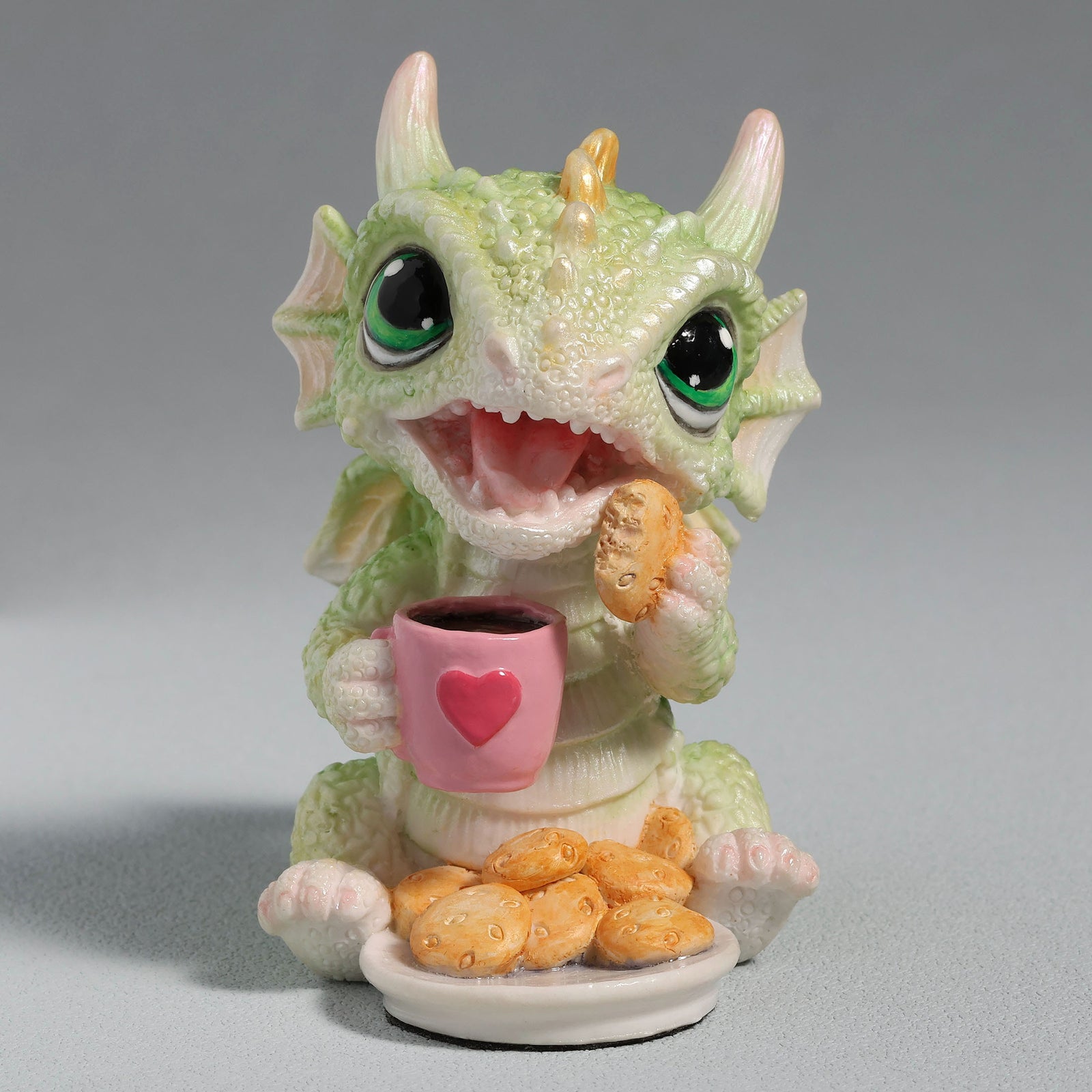 Dessert Hour Baby Dragon Statue – Cookie Coffee Dragon Figurine