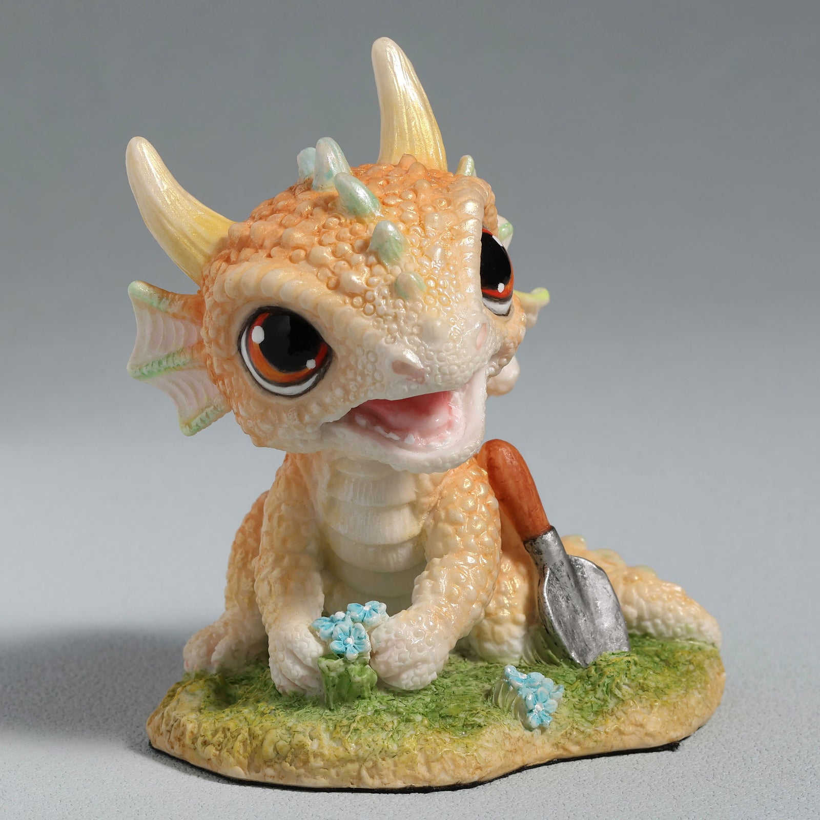 Groundskeeper Baby Dragon Gardening Statue