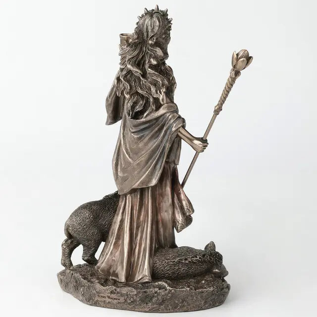 Circe Greek Goddess Statue – Magic & Transformation