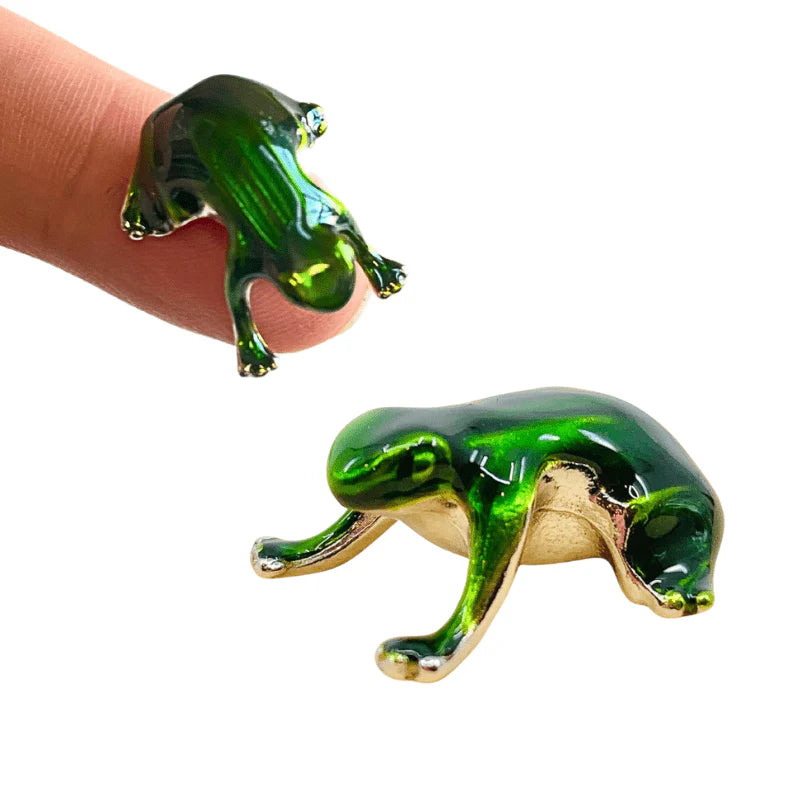 Lucky Little Frog Pocket Token – Transformation, Prosperity & Joy Talisman 🐸