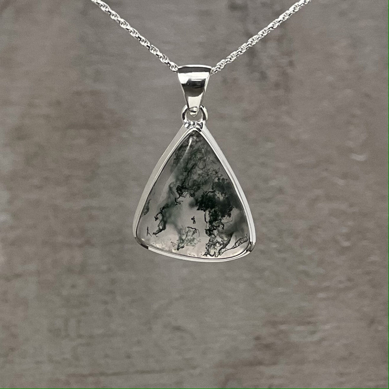 Moss Agates are considered the most powerful of the agates. It was the agate of warriors. Moss Agate helps balance emotional energy. It helps to let go of anger and bitterness, so the emotions are balanced. When used in jewelry, Moss Agate is believed to bring the wearer health, friends & riches. Moss Agate enhances concentration, persistence, endurance and success. It is an abundance stone.