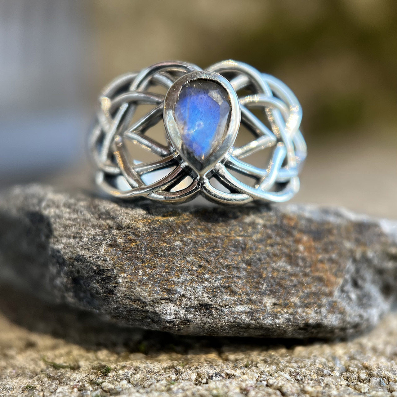 Labradorite Celtic Ring In Sterling Silver
