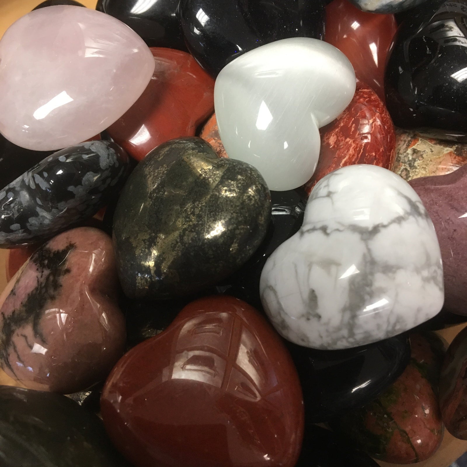 30mm gemstone heart in various gemstones