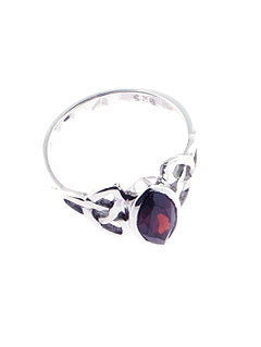 Celtic Knot Triquetra Garnet Ring