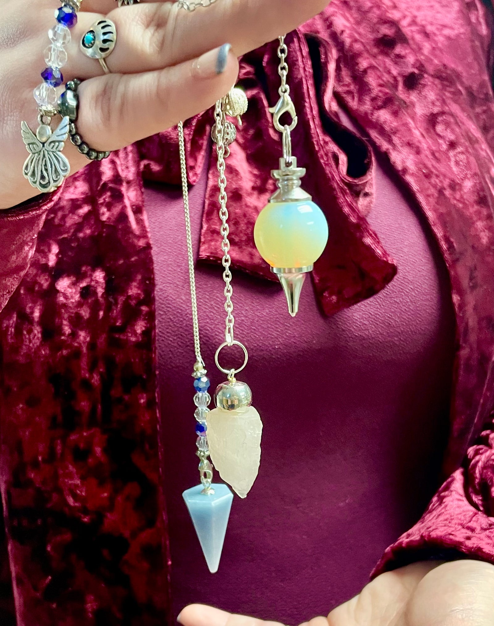 How to Use a Gemstone Pendulum for Divine Guidance and Healing - Cast a ...