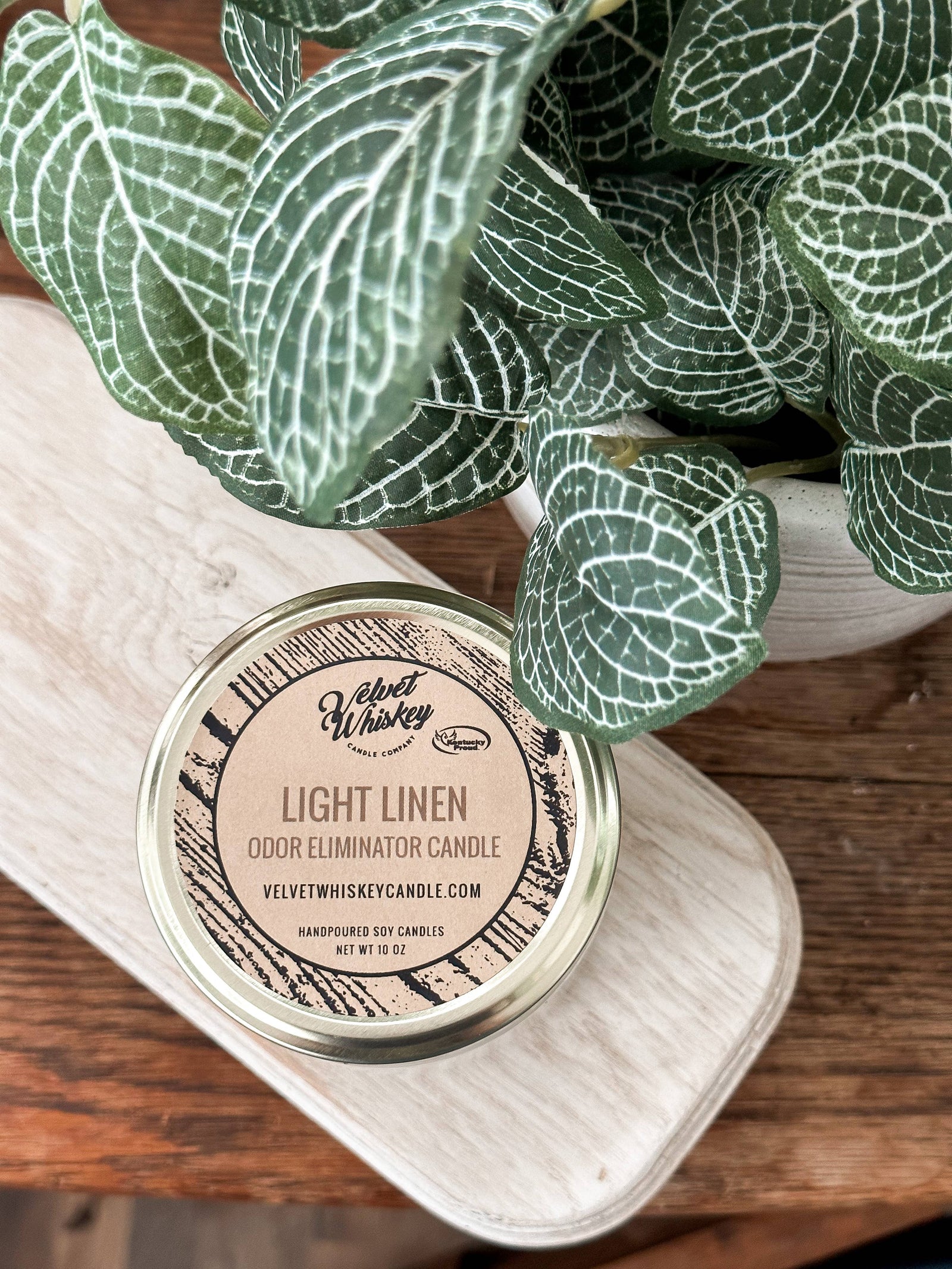 Light Linen Odor Eliminator Soy Candle | Hand-poured