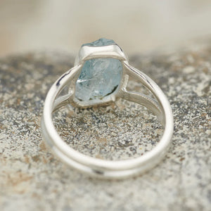 Beautiful Aquamarine Ring - Size 9