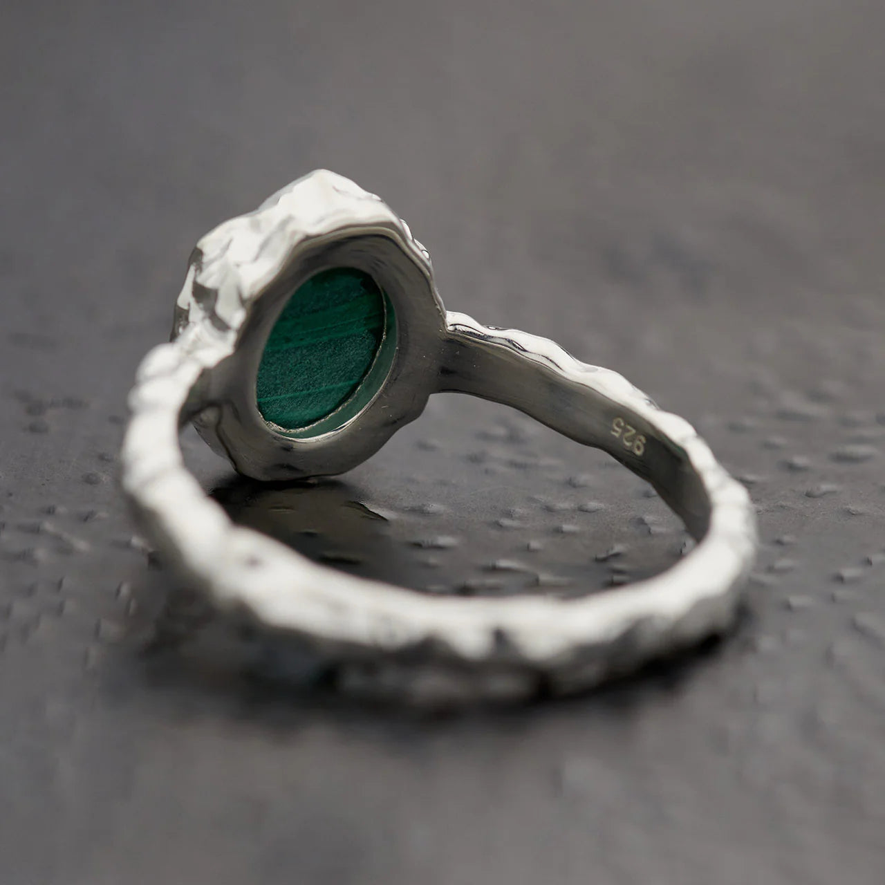Malachite Oval Ring | Sterling Silver Hammered Finish