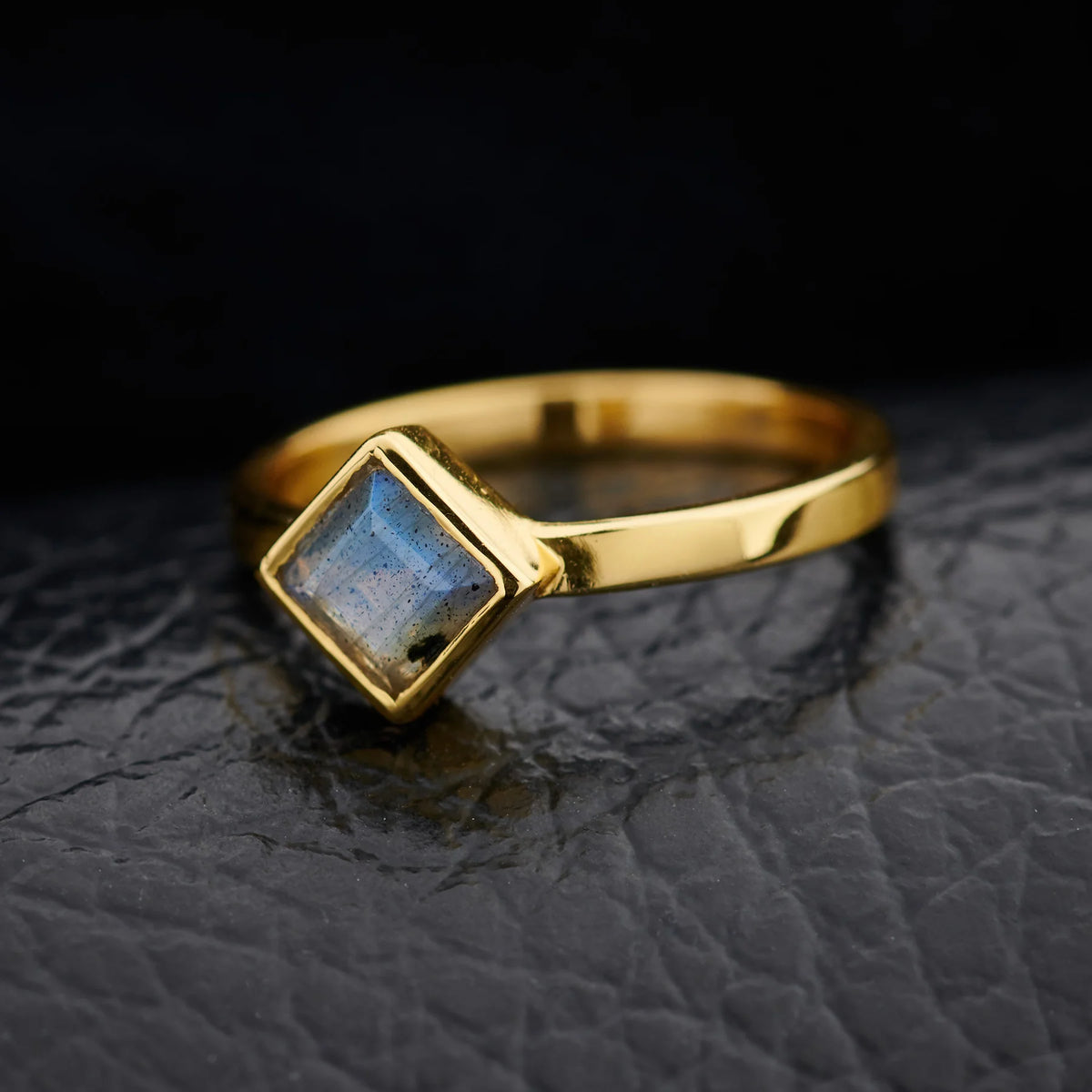 Labradorite Everyday Gold Ring