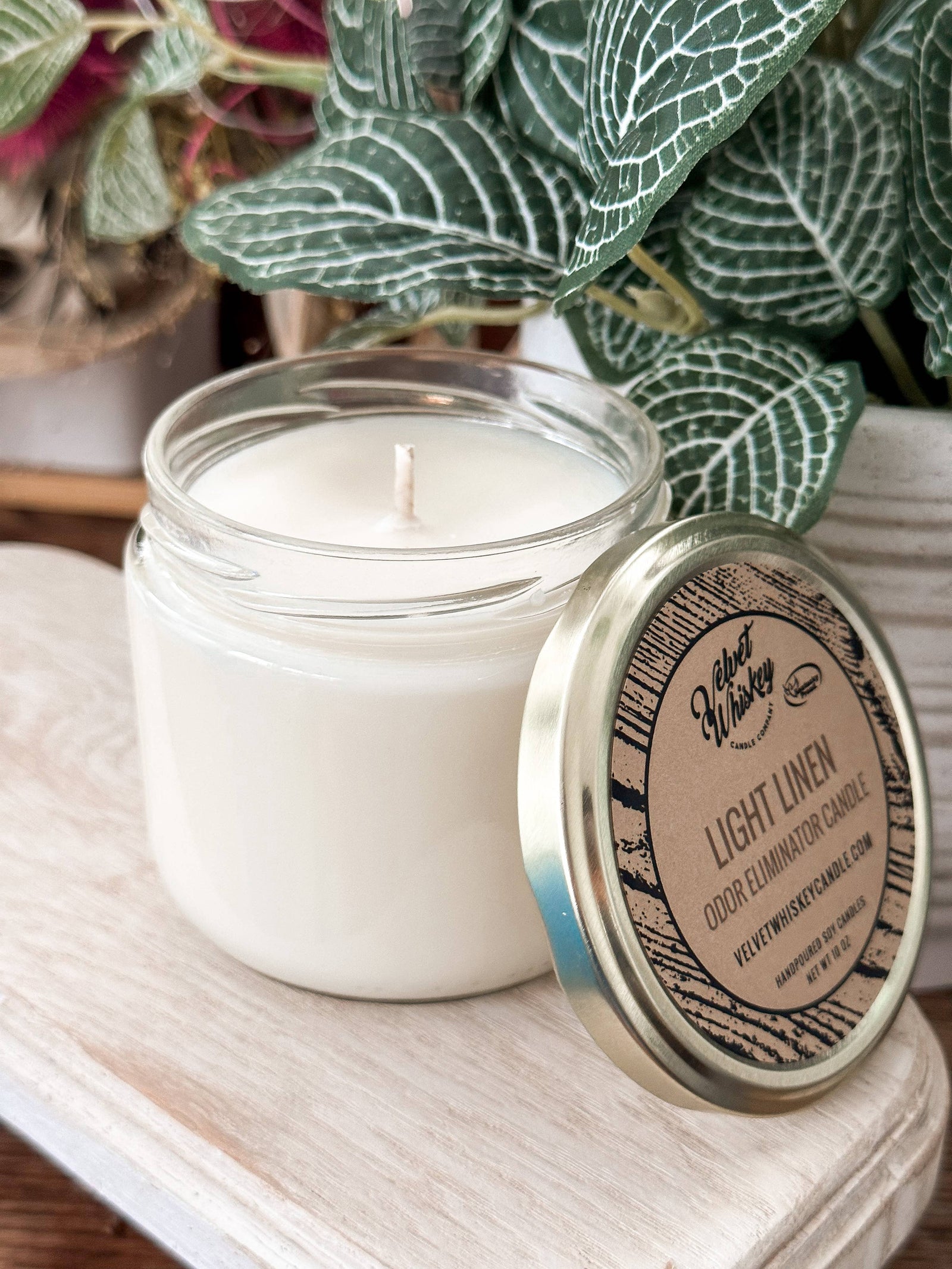 Light Linen Odor Eliminator Soy Candle | Hand-poured