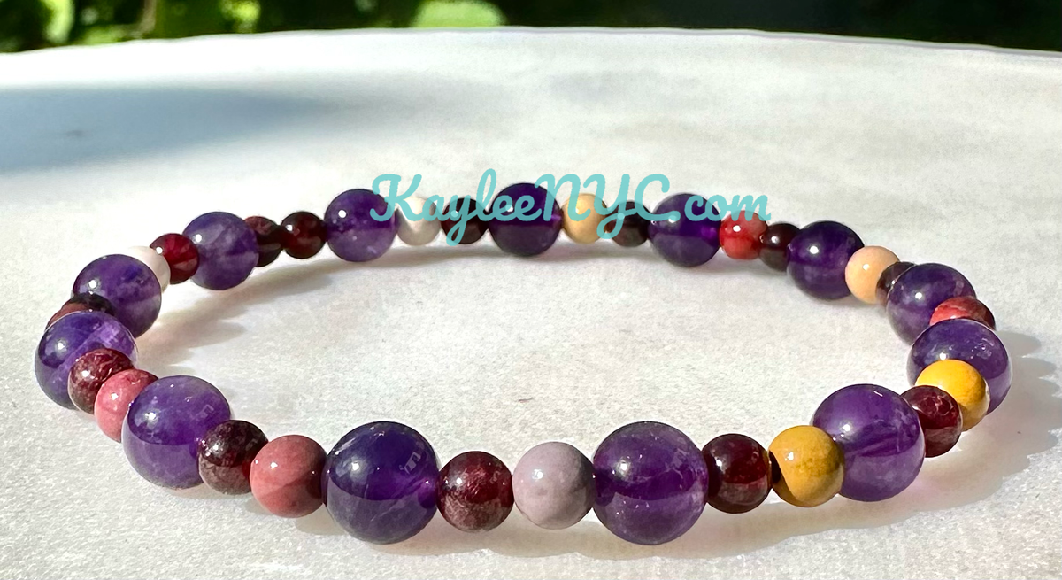 Natural Crystal Aquarius Zodiac Stretch Bracelet