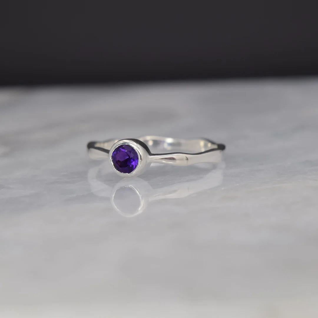 Amethyst Wavy Ring | Silvaria Fine Silver Gemstone Ring