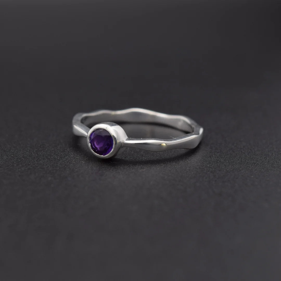 Amethyst Wavy Ring | Silvaria Fine Silver Gemstone Ring