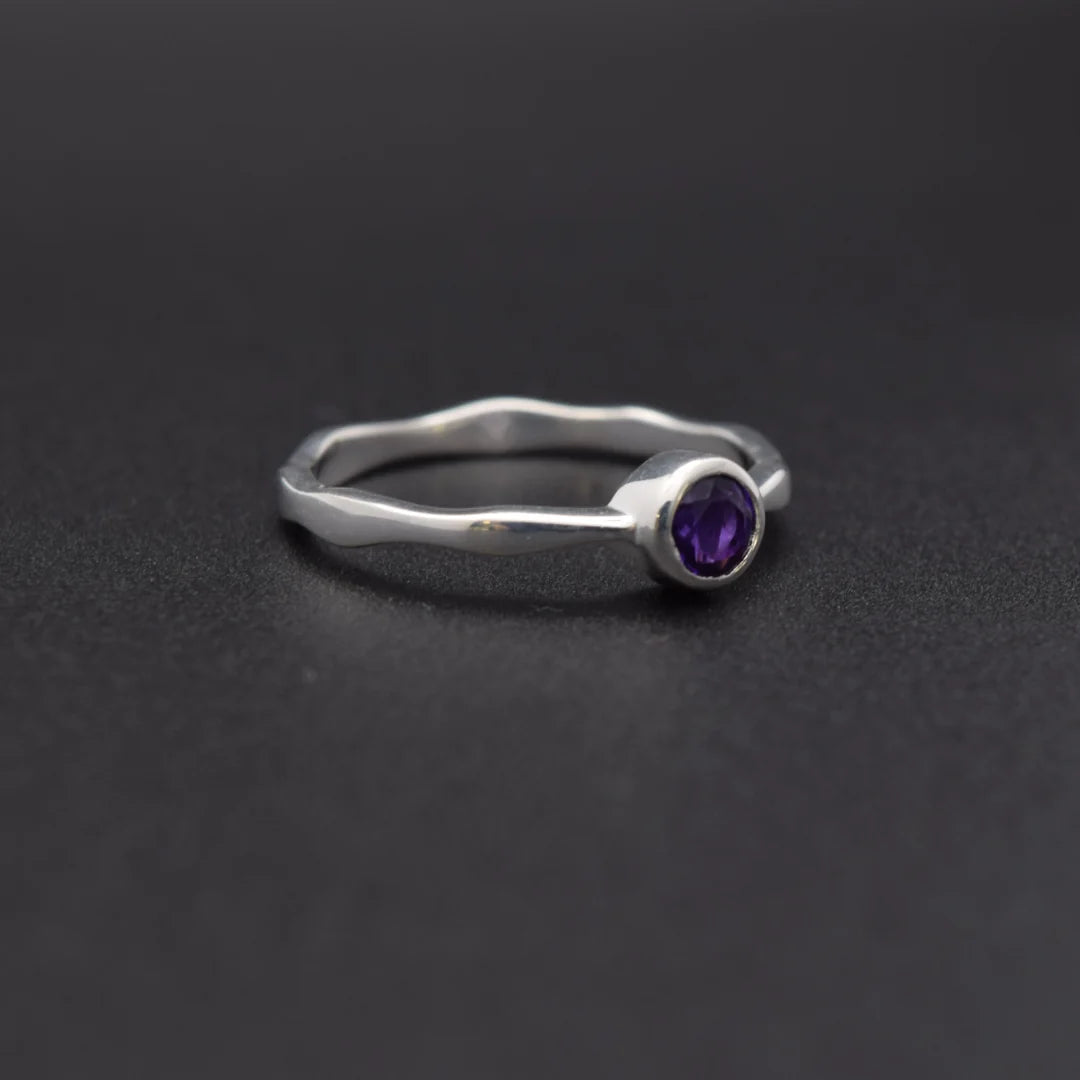 Amethyst Wavy Ring | Silvaria Fine Silver Gemstone Ring