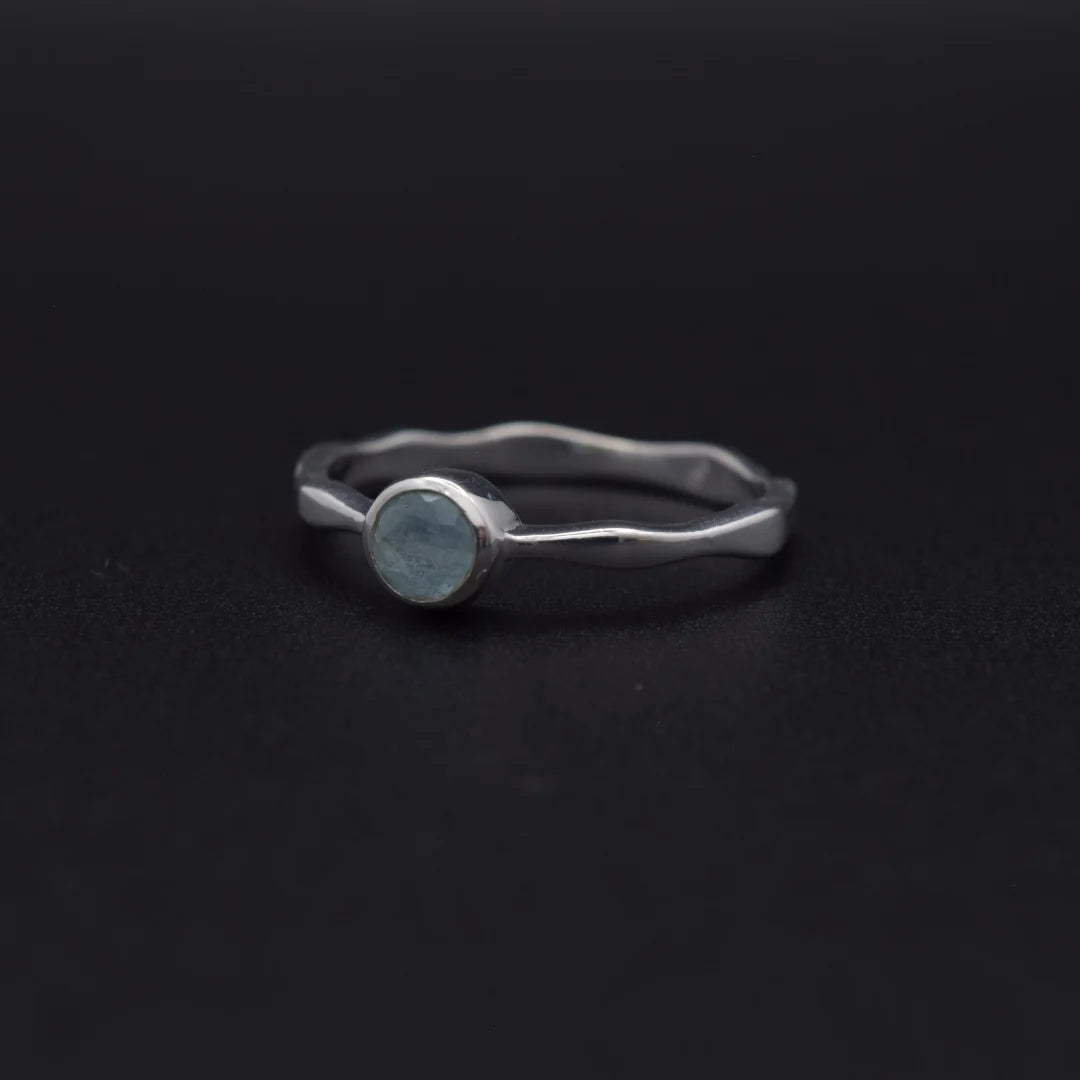 Aquamarine Wavy Ring | Silvaria Fine Silver Gemstone Ring
