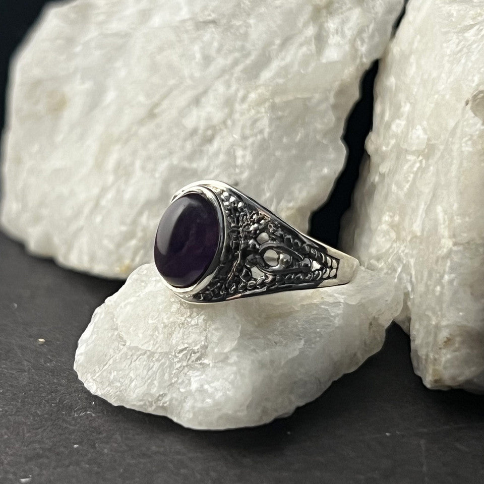Classy Amethyst Sterling Silver Ring