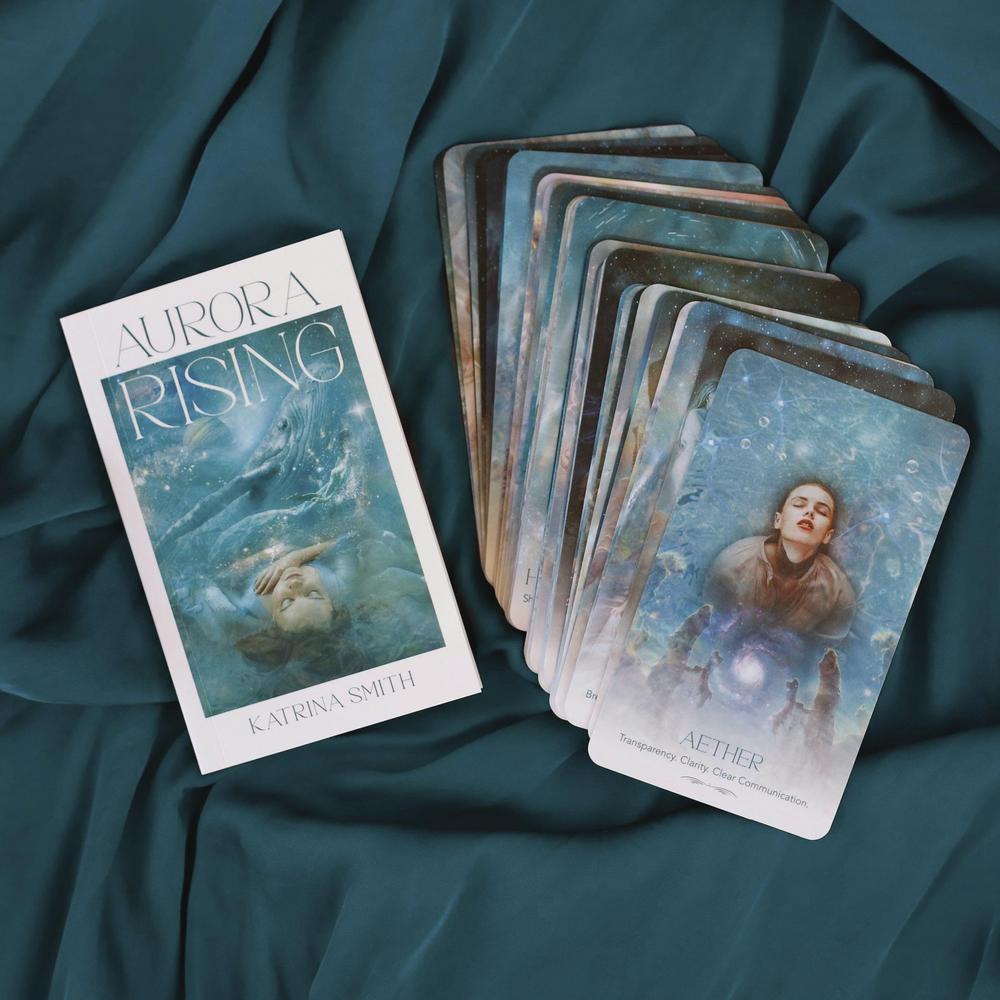 Aurora Rising: An Oracle for Lightworkers, Wayshowers, and Dreamers of the New Dawn