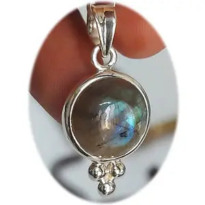 Labradorite and Sterling Silver Pendant