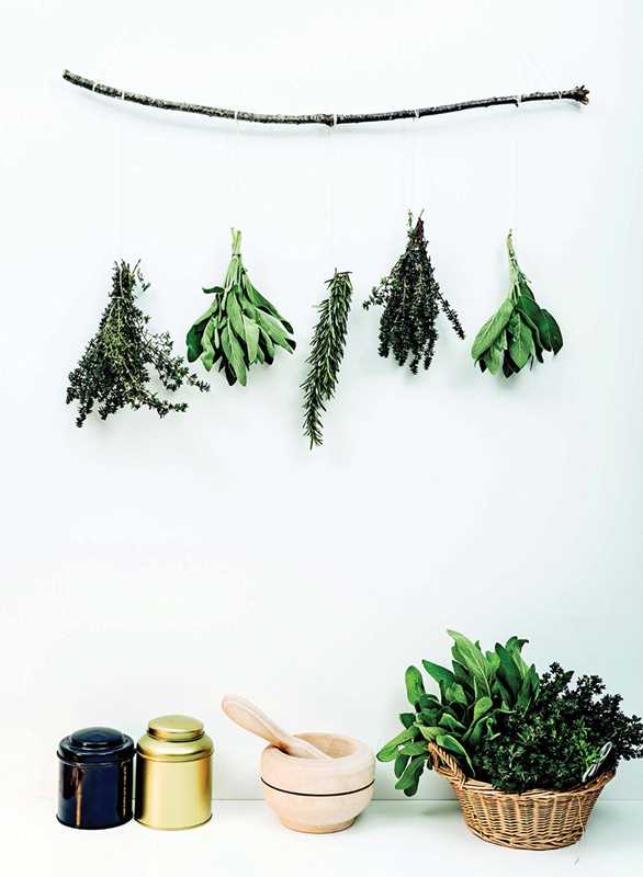 DIY for Witches – A Creative Witchcraft Guide to Handmade Ritual Tools, Divination & Home Magic