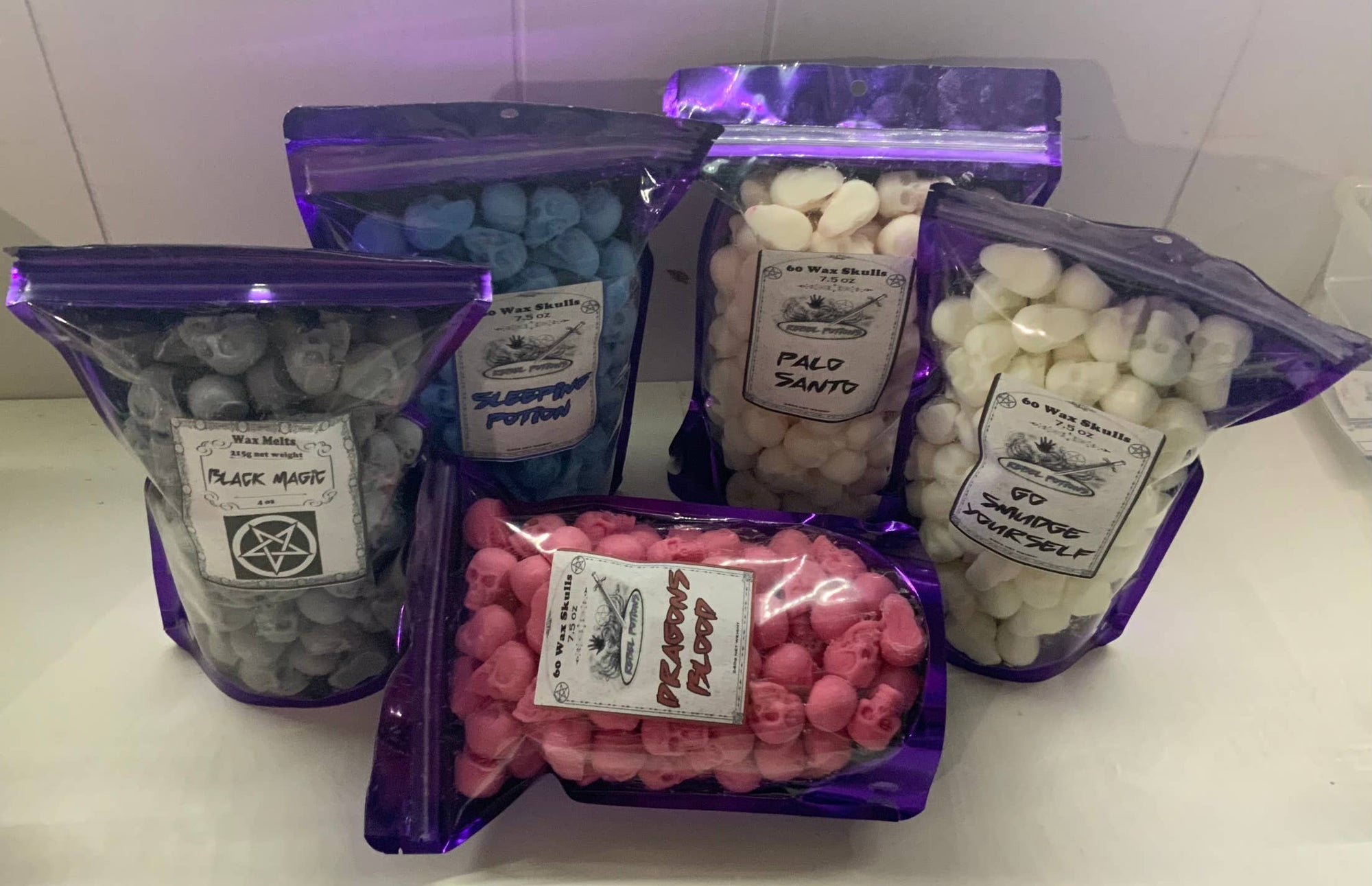 SAMHAIN Skull Wax Melts – Box of 10 | Para-Soy Wax Melts for Warmers