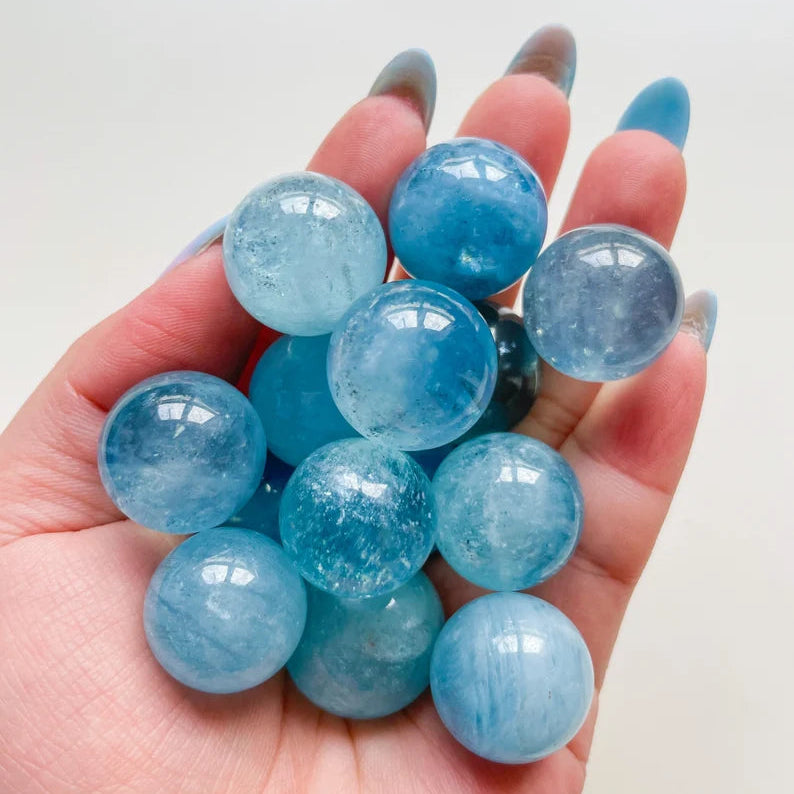 Natural Aquamarine Mini Sphere – Calm Communication &amp; Emotional Clarity