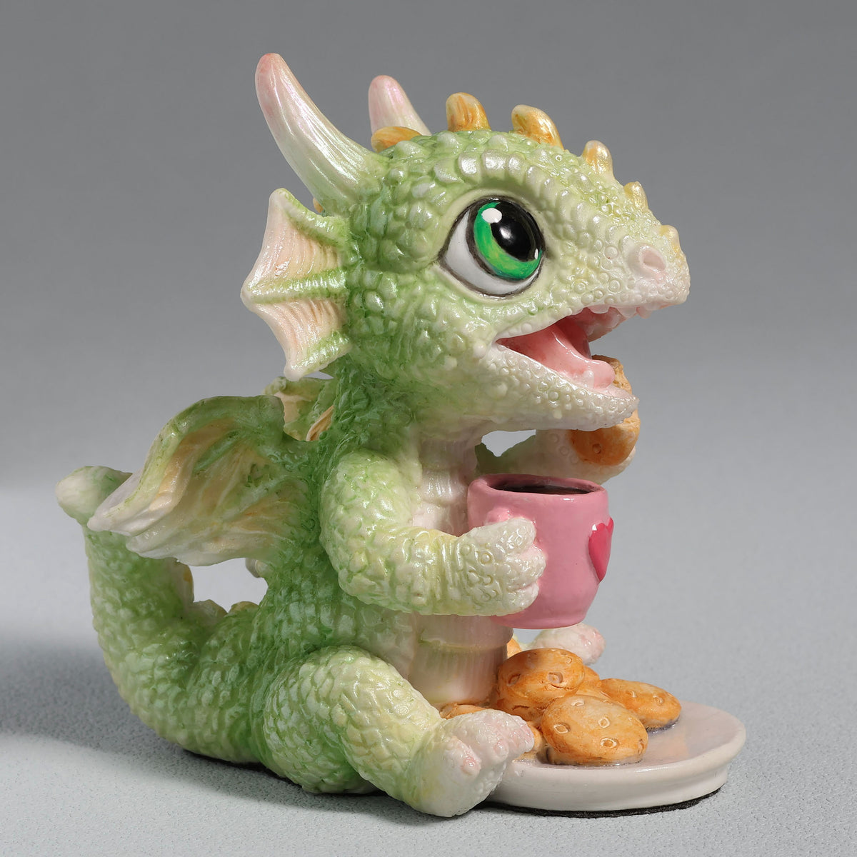 Dessert Hour Baby Dragon Statue – Cookie Coffee Dragon Figurine