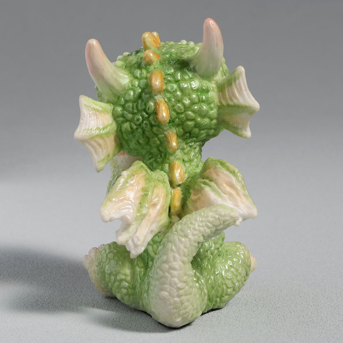 Dessert Hour Baby Dragon Statue – Cookie Coffee Dragon Figurine