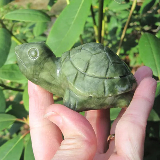 Nephrite Jade Turtle Gemstone Figurine