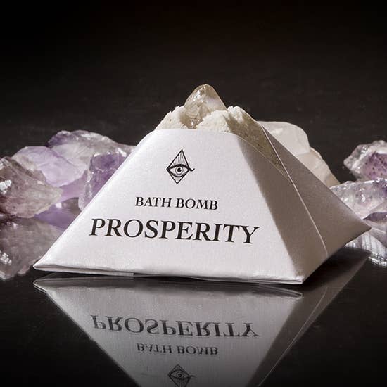 Prosperity Bath bomb with Charged Crystal