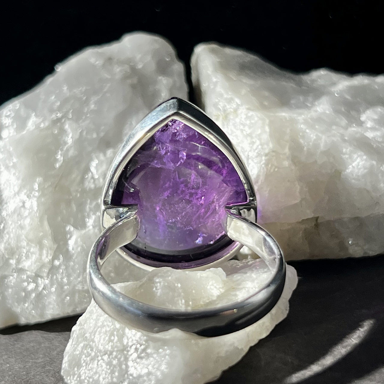 Witchy Amethyst Crystal Ring - Gothic Jewellery - Sterling Silver - Yoni  Art - Pretty Witchy – LunaLuxDesign
