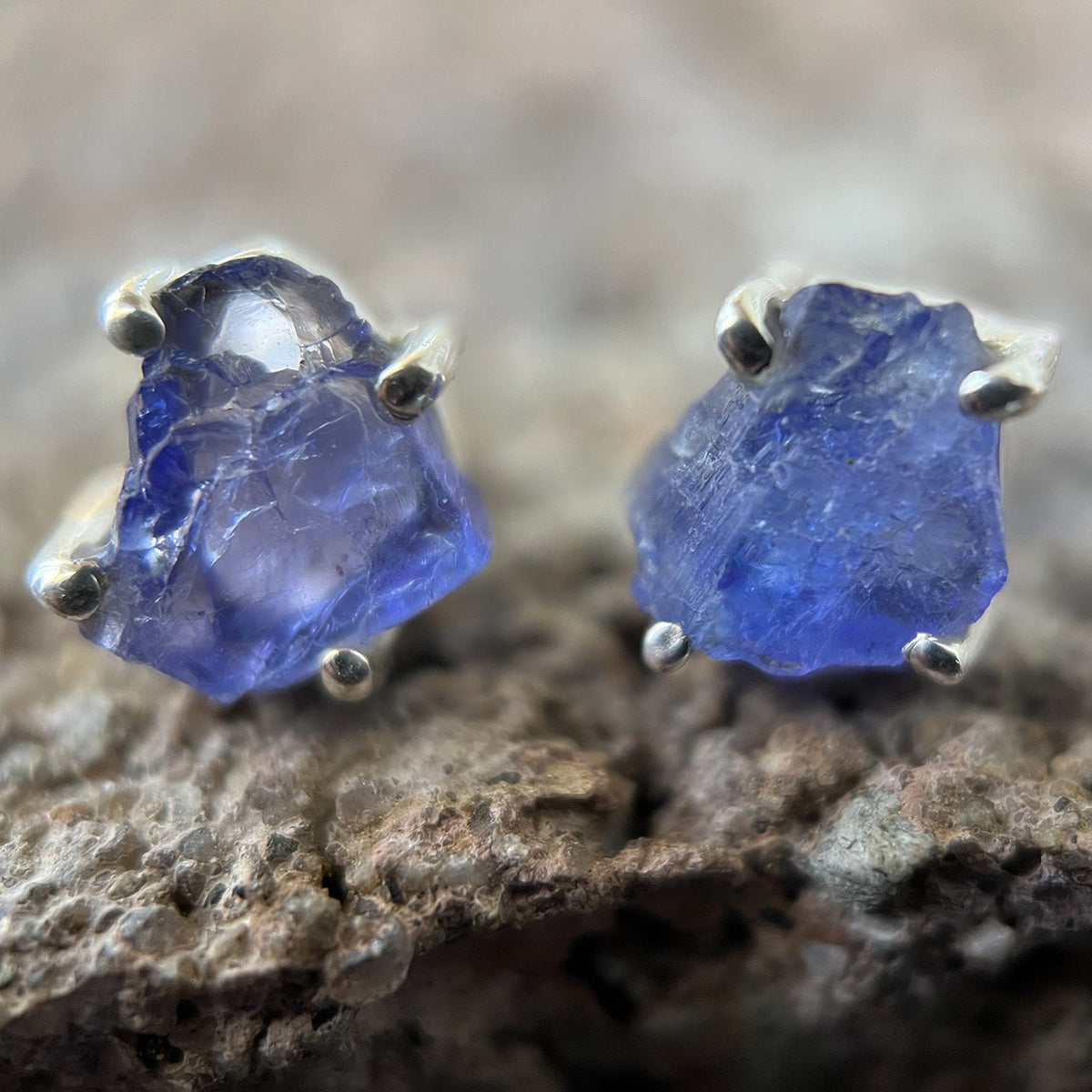 Tanzanite is called the Workaholic&#39;s Stone because it helps you slow down and relax. It is also called the Stone of Magic, it helps with spiritual awareness and psychic insight. Tanzanite brings success, relieves stress and depression, and enhances composure, poise &amp; harmony. Tanzanite also transmutes negativity.