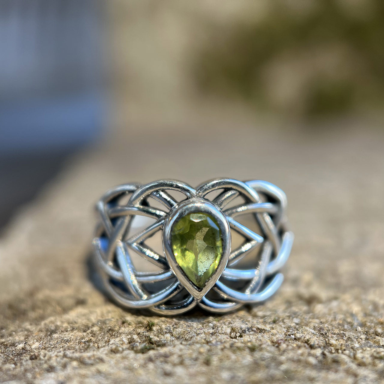 Peridot Celtic Ring In Sterling Silver