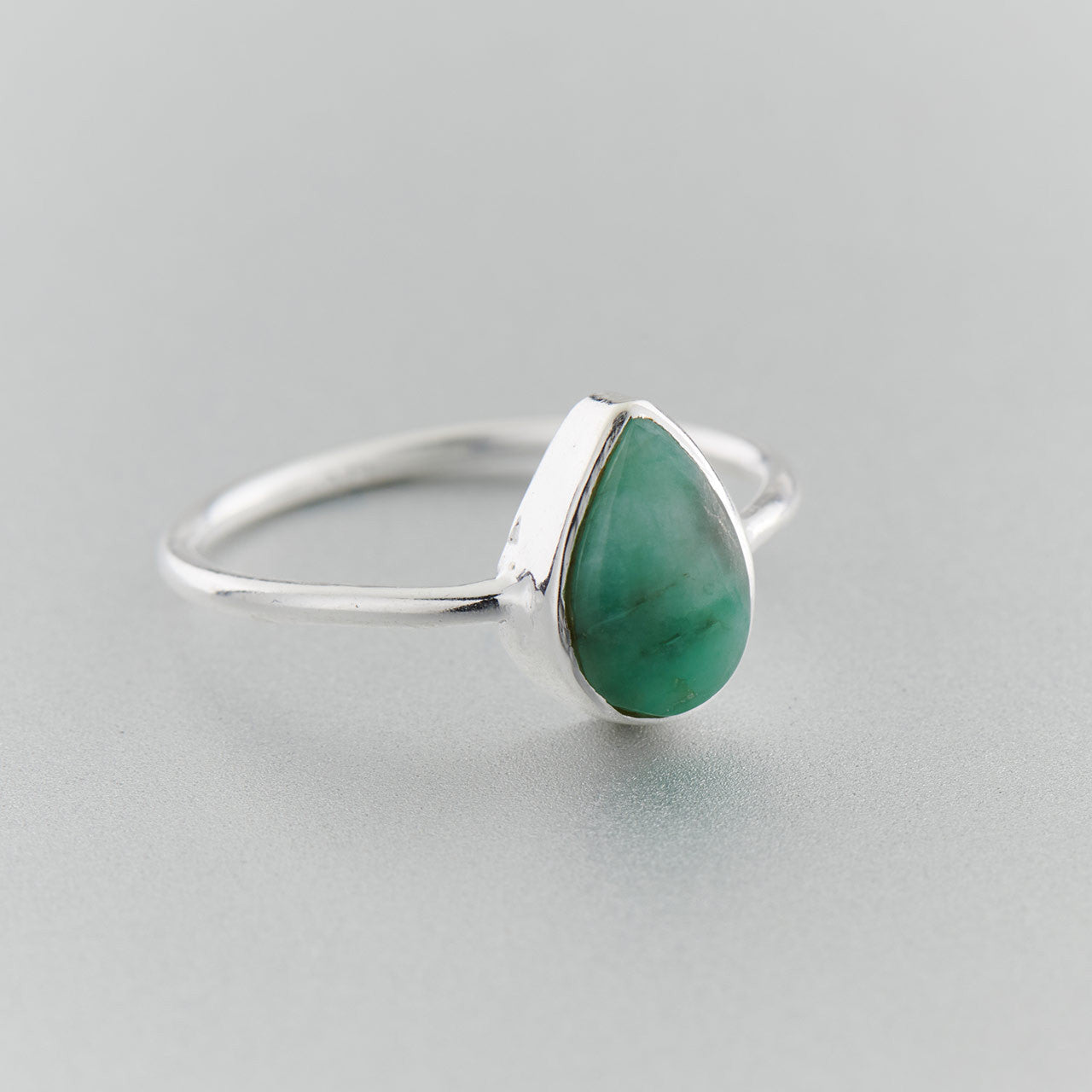 Trinity Natural Emerald Stone, Sterling Silver, Gold Foil Ring | Pedra  Jewels