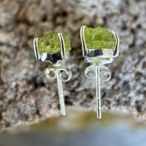 Peridot is a stone of compassion with friendly energy, excellent for healing. It assists in rebirth and renewal of all kinds. Peridot also brings abundance and prosperity. It enhances the healing and harmony of relationships, particularly marriage. It helps remove stress, anger, and jealousy.