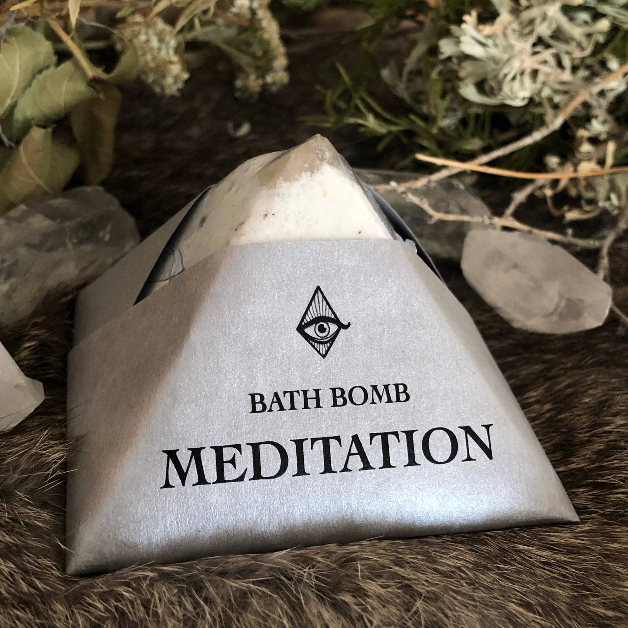 Meditation Bath-bomb with Charged Crystal
