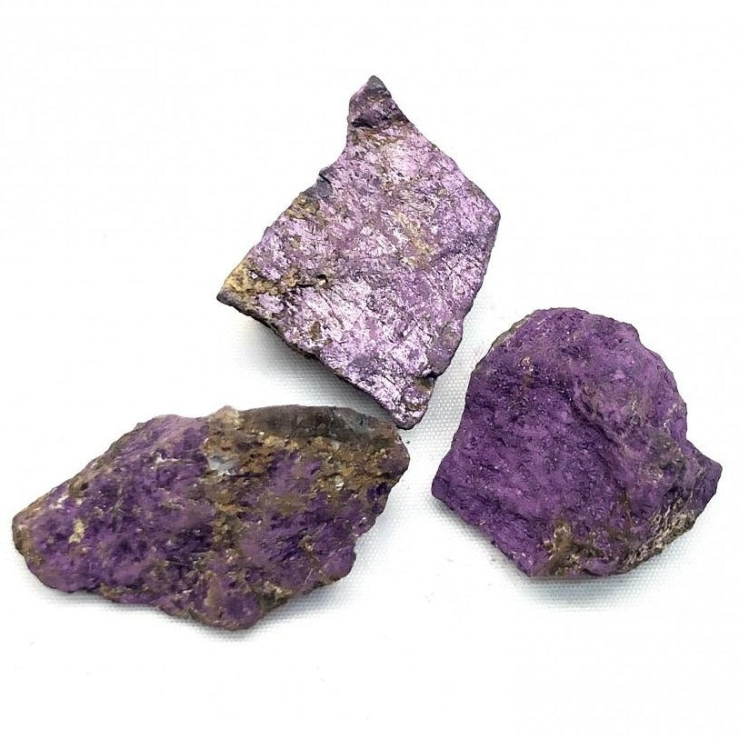 Purpurite stimulates the Crown Chakra and increases ones spiritual aspirations.  This mineral provides strong dispersion capabilities, assisting one to break-out of old patterns and conditions.
