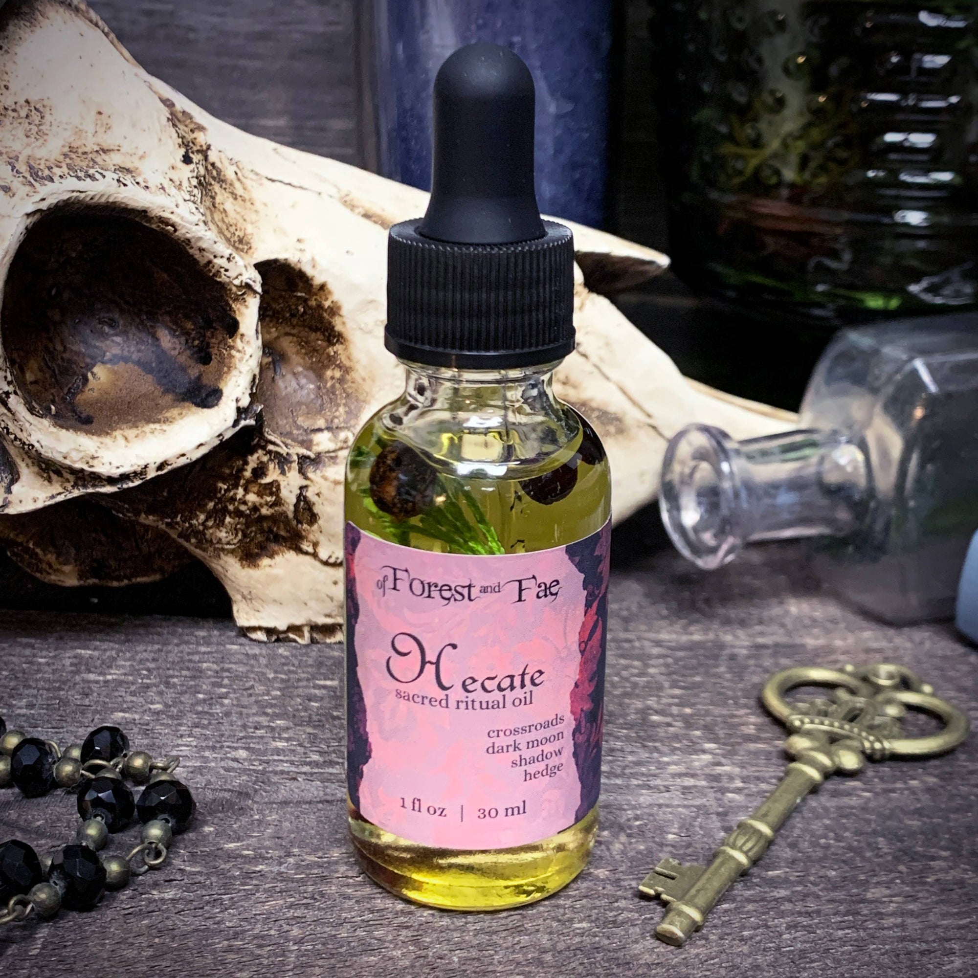 Hecate Sacred Ritual Oil | Altar Oil | Spellcrafting | Witchcraft | Hekate | Candle Dressing Oil | Pagan | Protection Oil | Crossroads