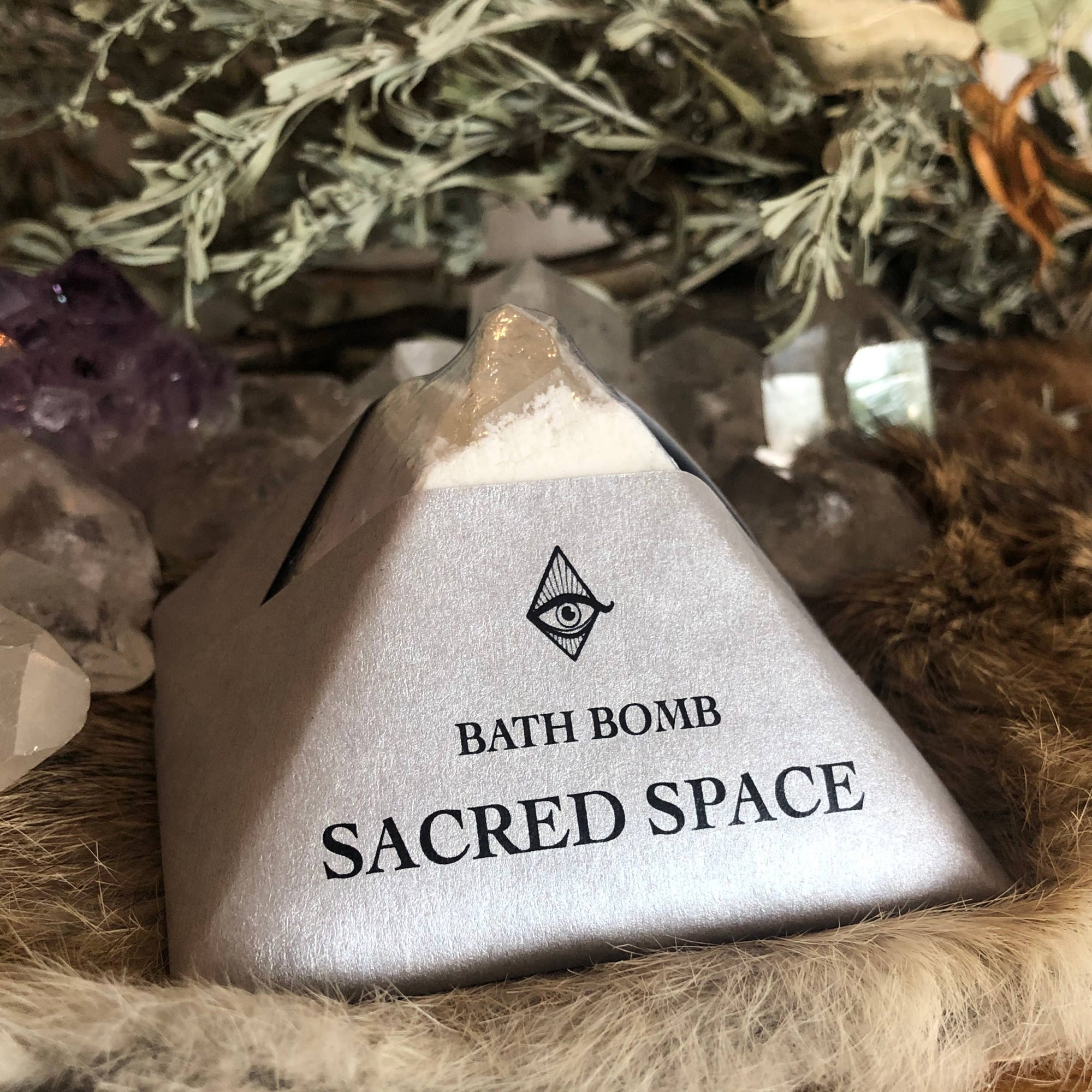 Sacred Space Bath-bomb with Charged Crystal