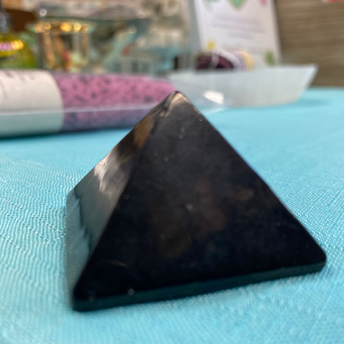 Shungite Pyramids are known for their grounding properties and is ideal for individuals who practice meditation, yoga, mindfulness and Ayurveda. Keywords: Purification, protection