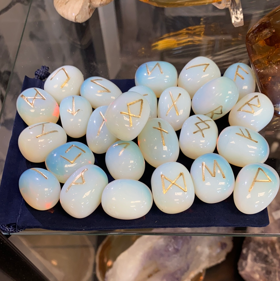 Artisan Fiery Opalite Runes Set